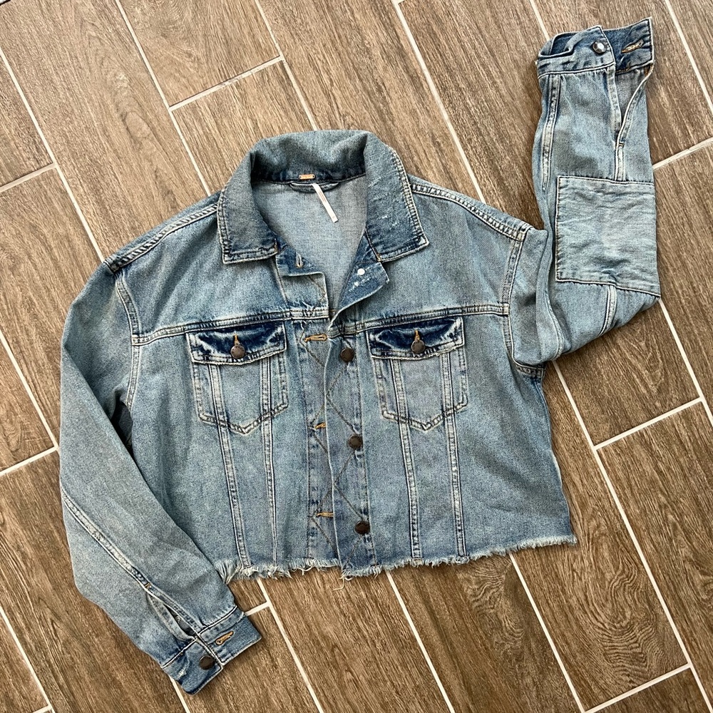 Free People Raw Hem Distressed Trucker Jacket Size XS Extra Small